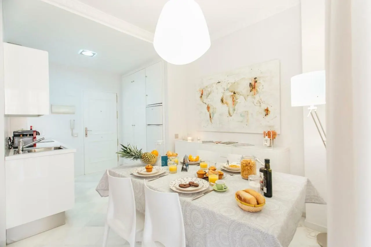 Minimalism And Modern- 2Bd 1Bth- Las Setas Seville